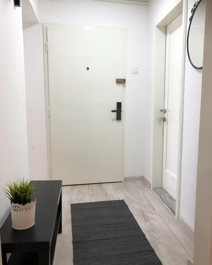 אוסילק Apartman Bloom מראה חיצוני תמונה